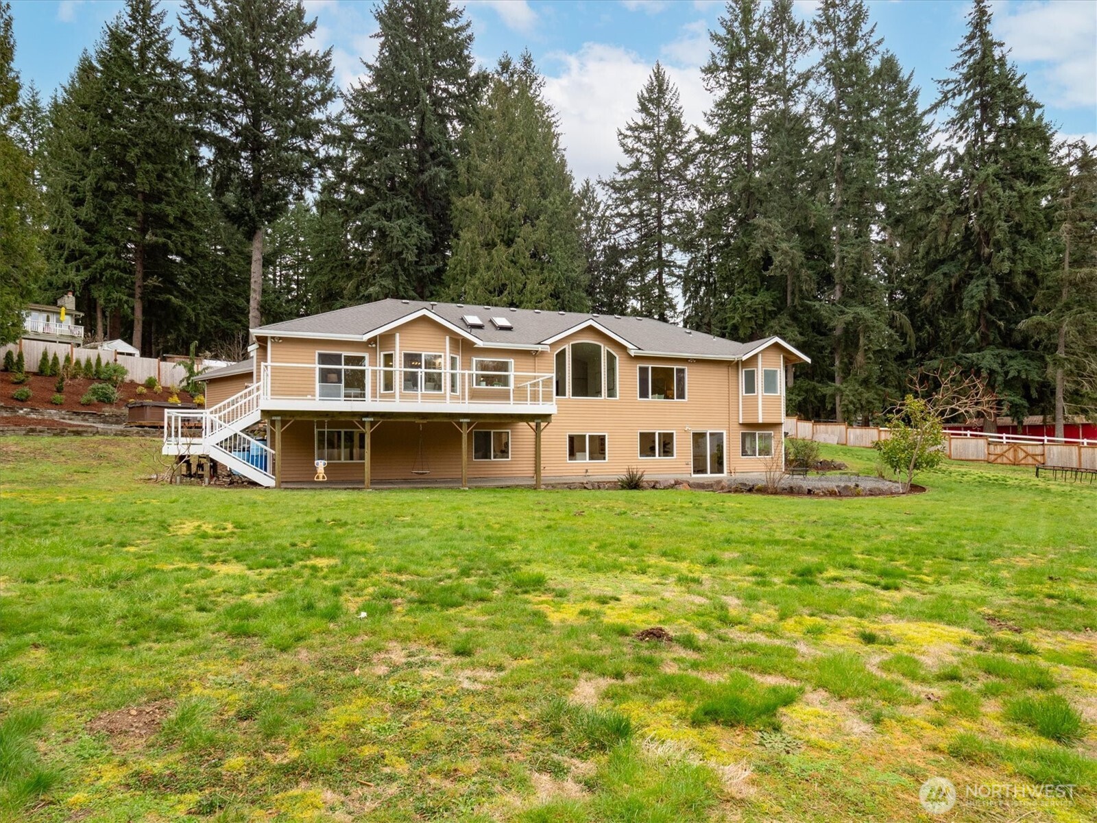 22910 NE 76th Street , Redmond, WA 98053