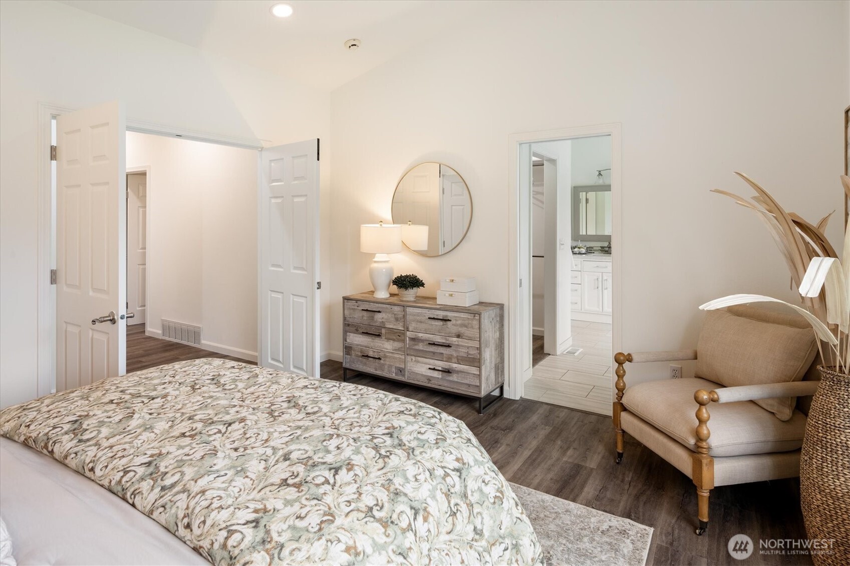 22910 NE 76th Street , Redmond, WA 98053