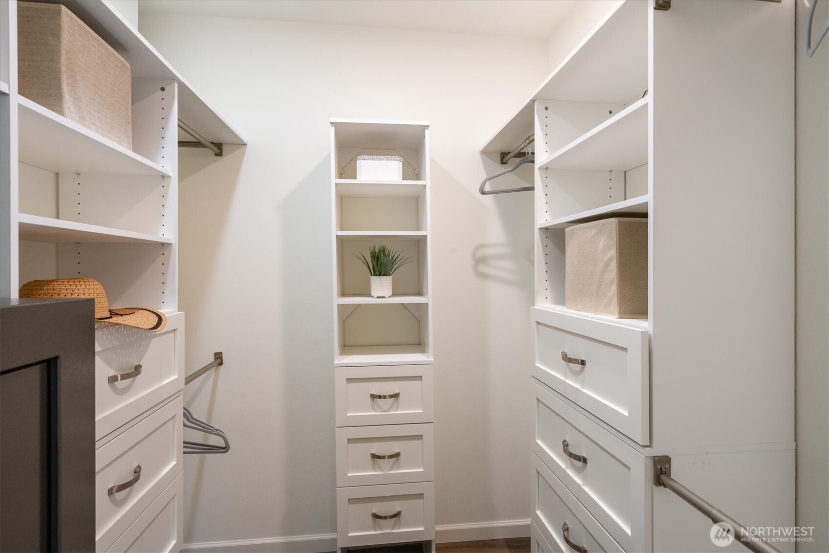 22910 NE 76th Street , Redmond, WA 98053