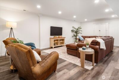 22910 NE 76th Street , Redmond, WA 98053 - Photo 28
