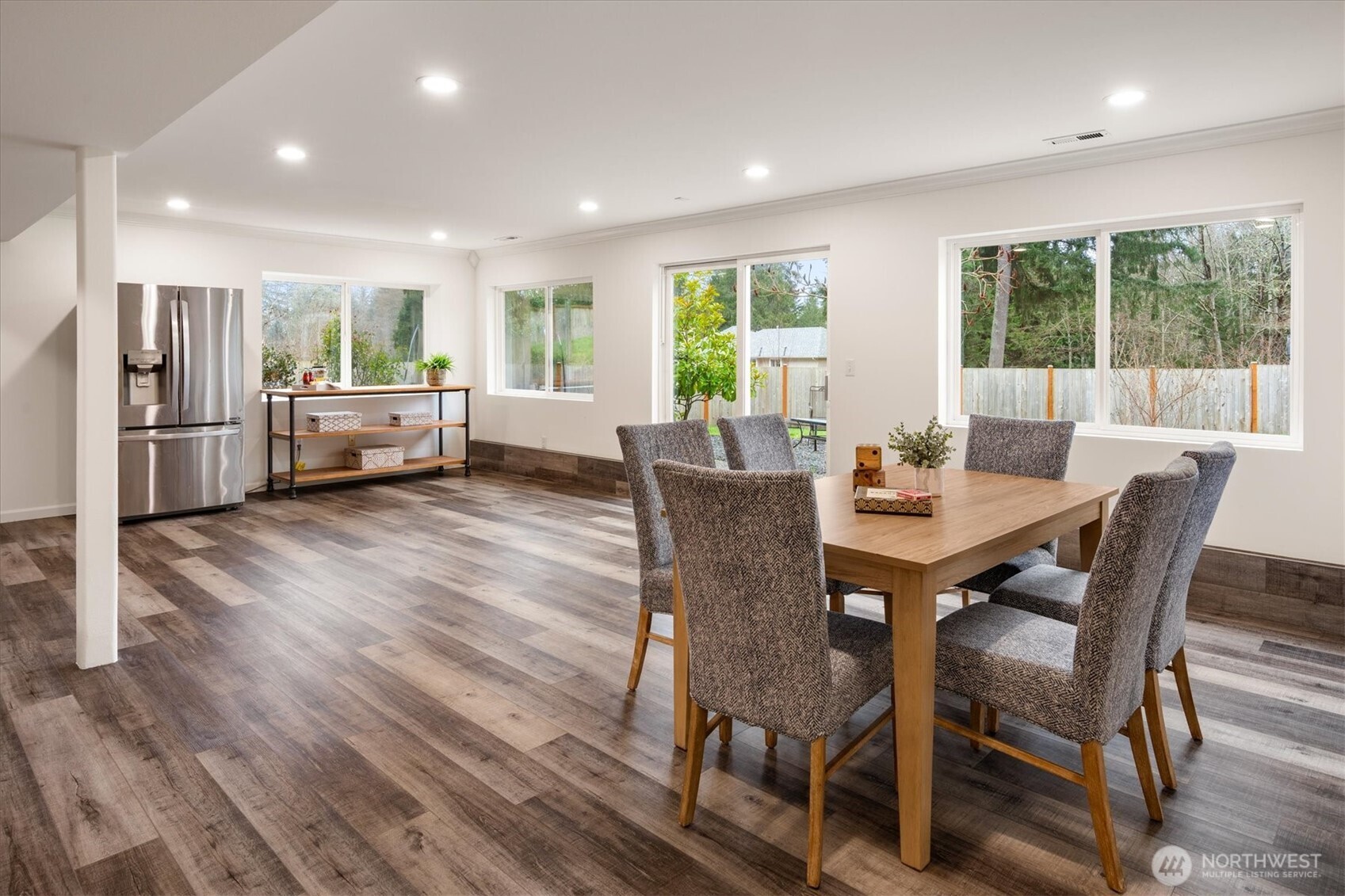 22910 NE 76th Street , Redmond, WA 98053