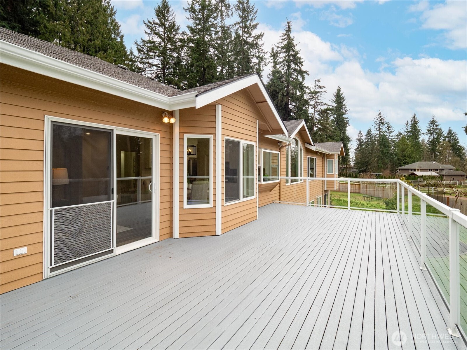 22910 NE 76th Street , Redmond, WA 98053