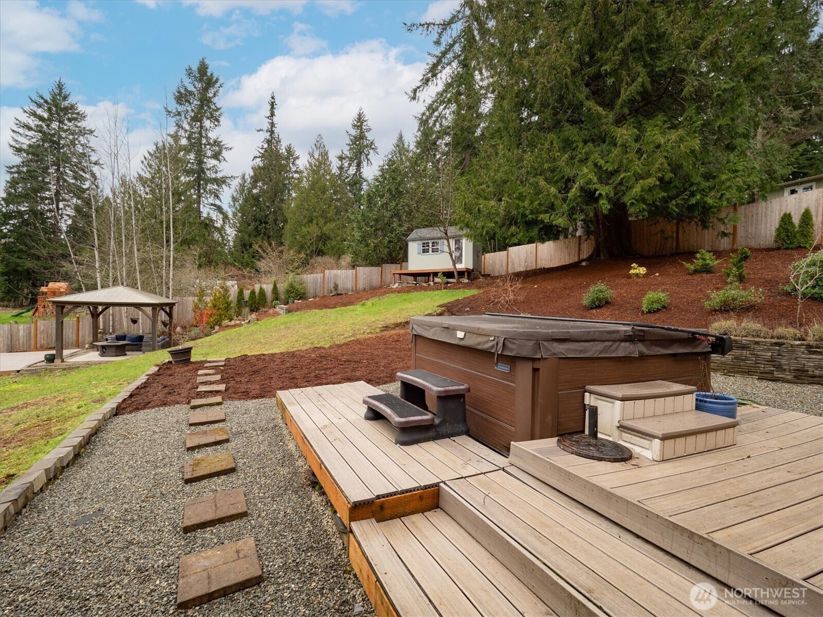 22910 NE 76th Street , Redmond, WA 98053