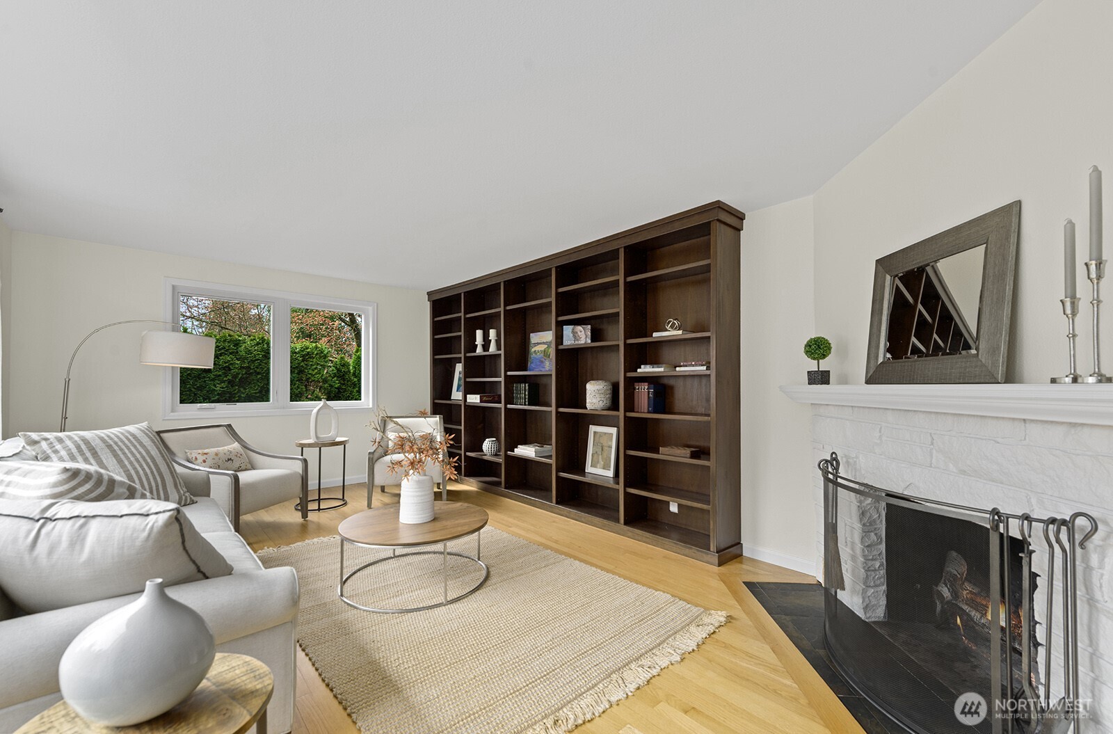 16003 32nd Avenue NE, Lake Forest Park, WA 98155