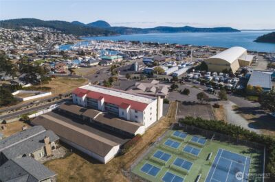 1800 Skyline Way #205, Anacortes, WA 98221