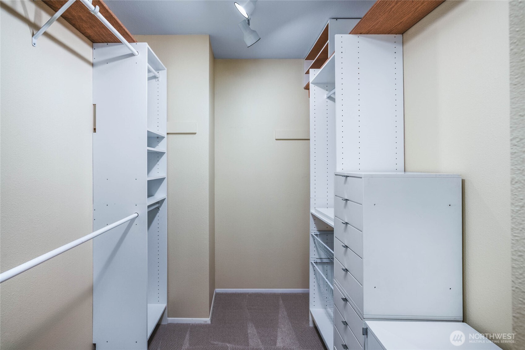 1800 Skyline Way #205, Anacortes, WA 98221