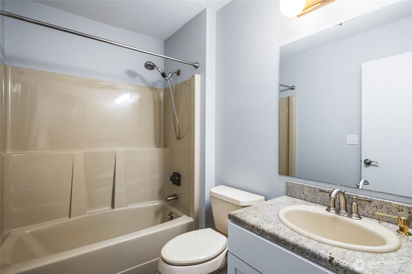 1800 Skyline Way #205, Anacortes, WA 98221