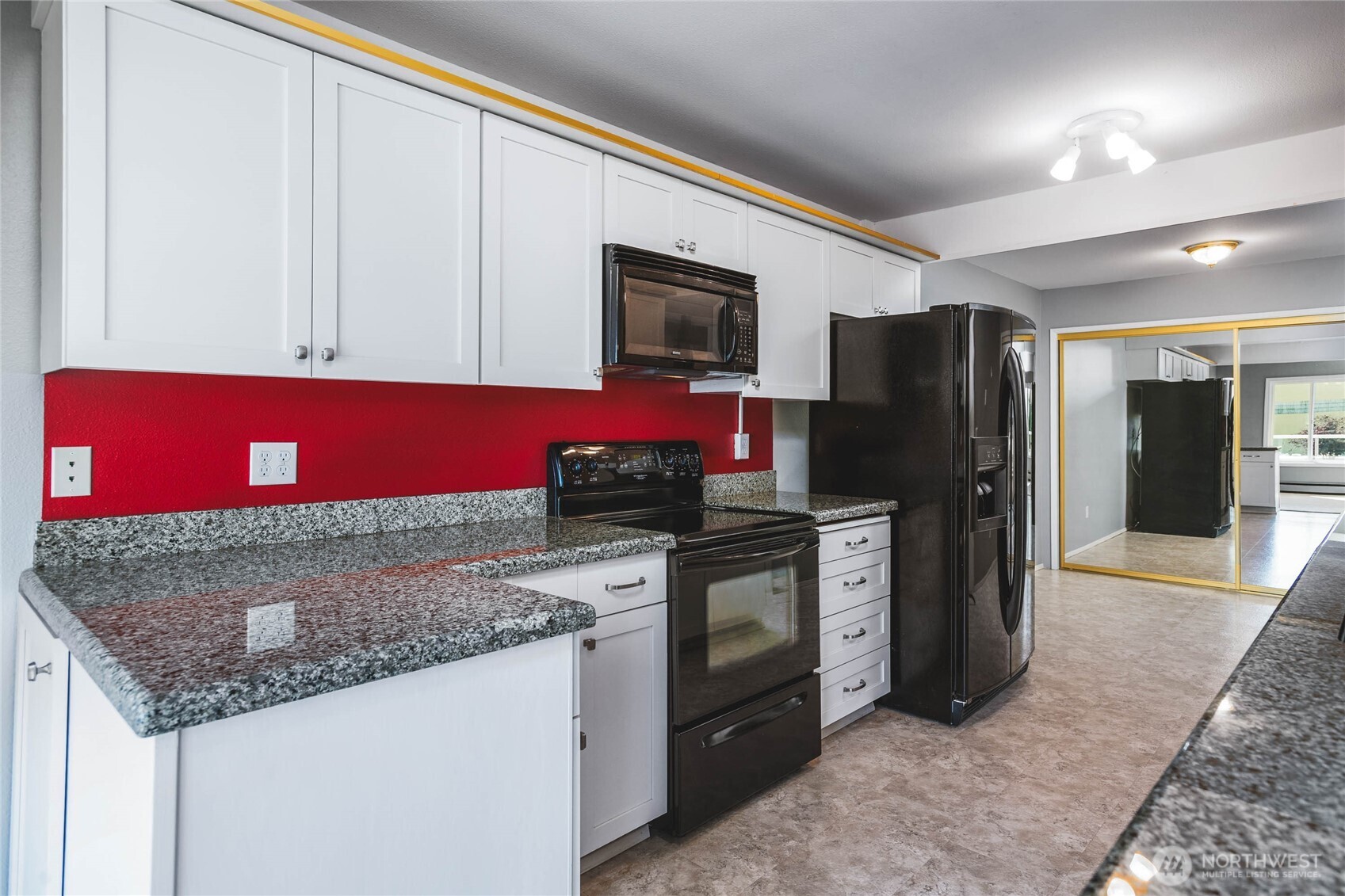 1800 Skyline Way #205, Anacortes, WA 98221