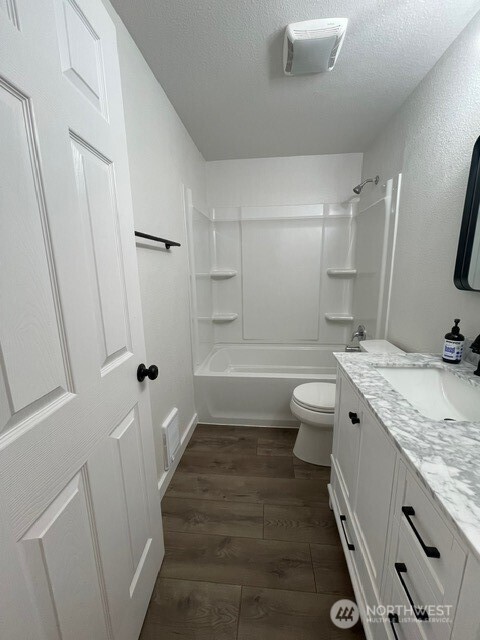 7438 Mullen Road SE #A-B, Lacey, WA 98503