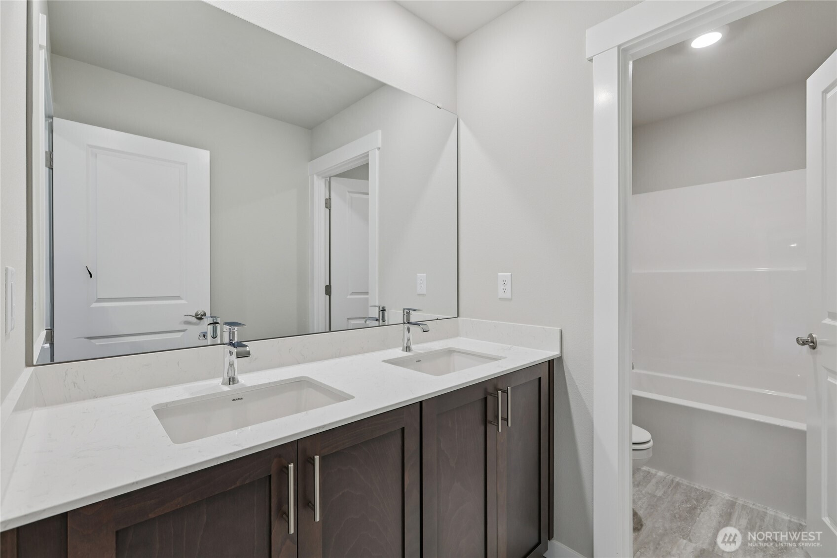 1138 Clearwater Way SE #52, North Bend, WA 98045