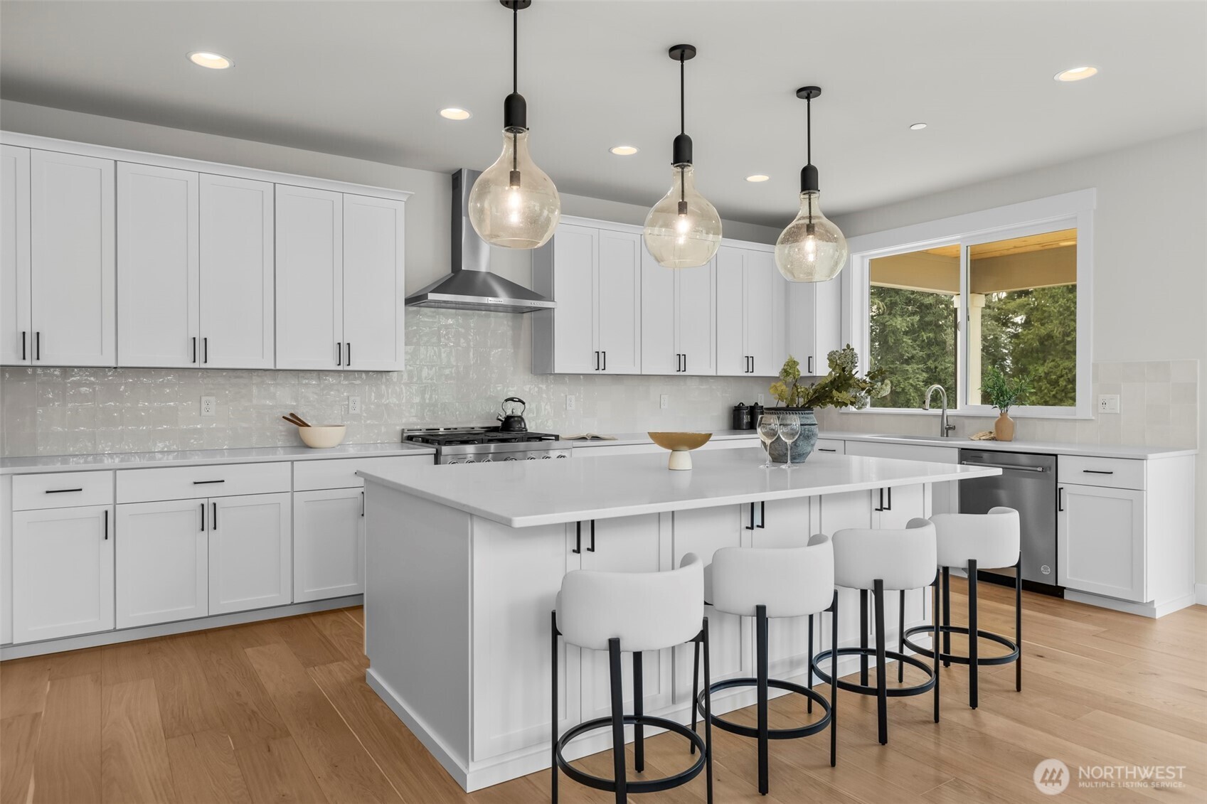 1624 Lockridge Loop E, Enumclaw, WA 98022