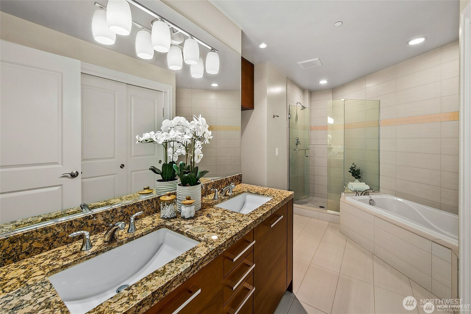 1920 4th Avenue #1807, Seattle, WA 98101