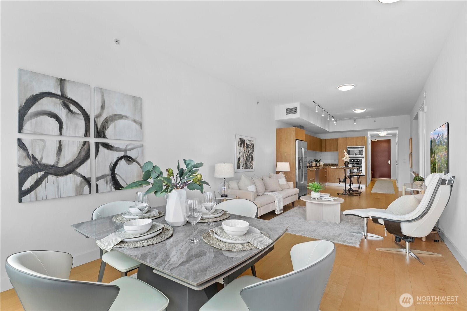 1920 4th Avenue #1807, Seattle, WA 98101