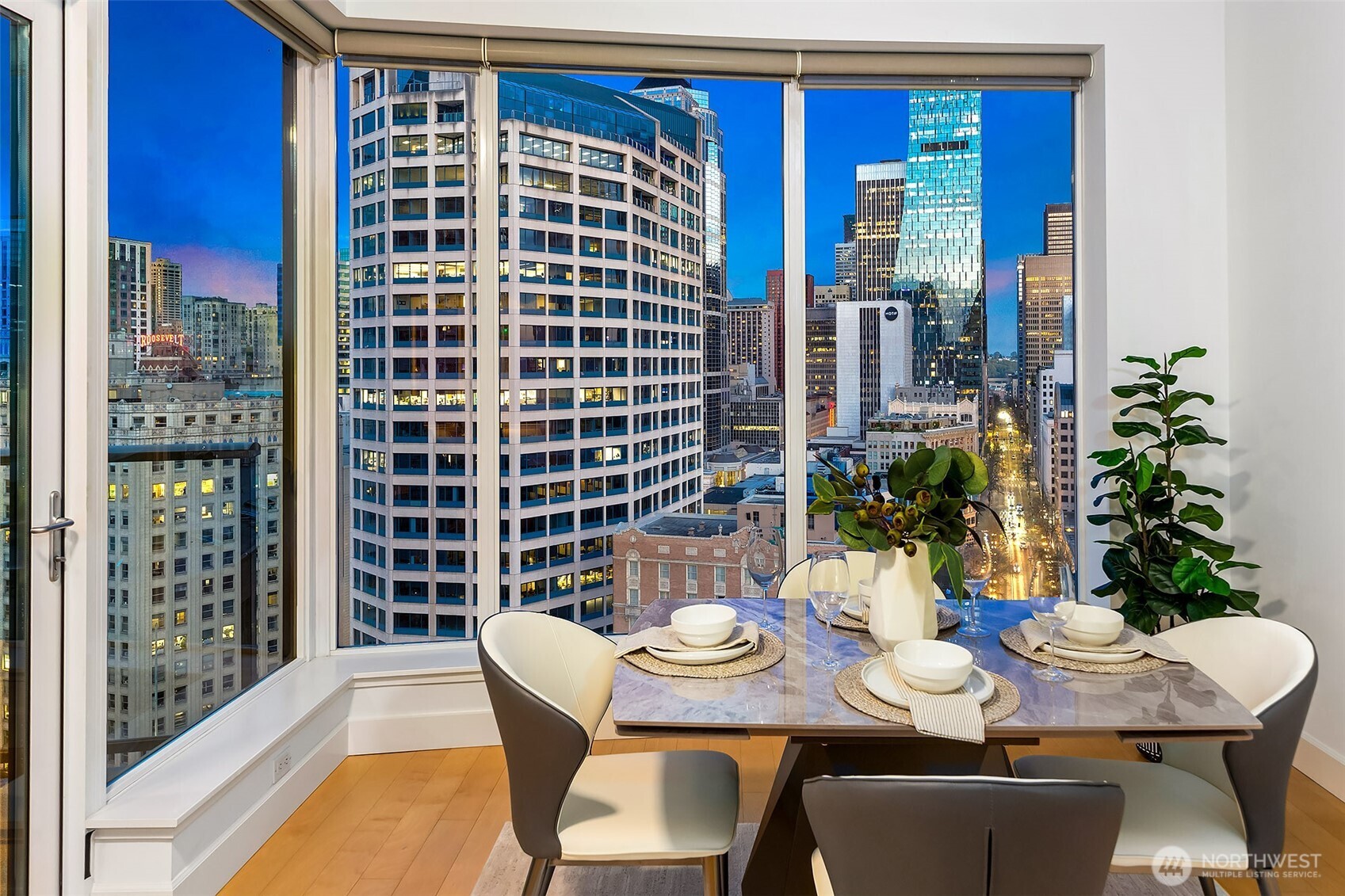 1920 4th Avenue #1807, Seattle, WA 98101
