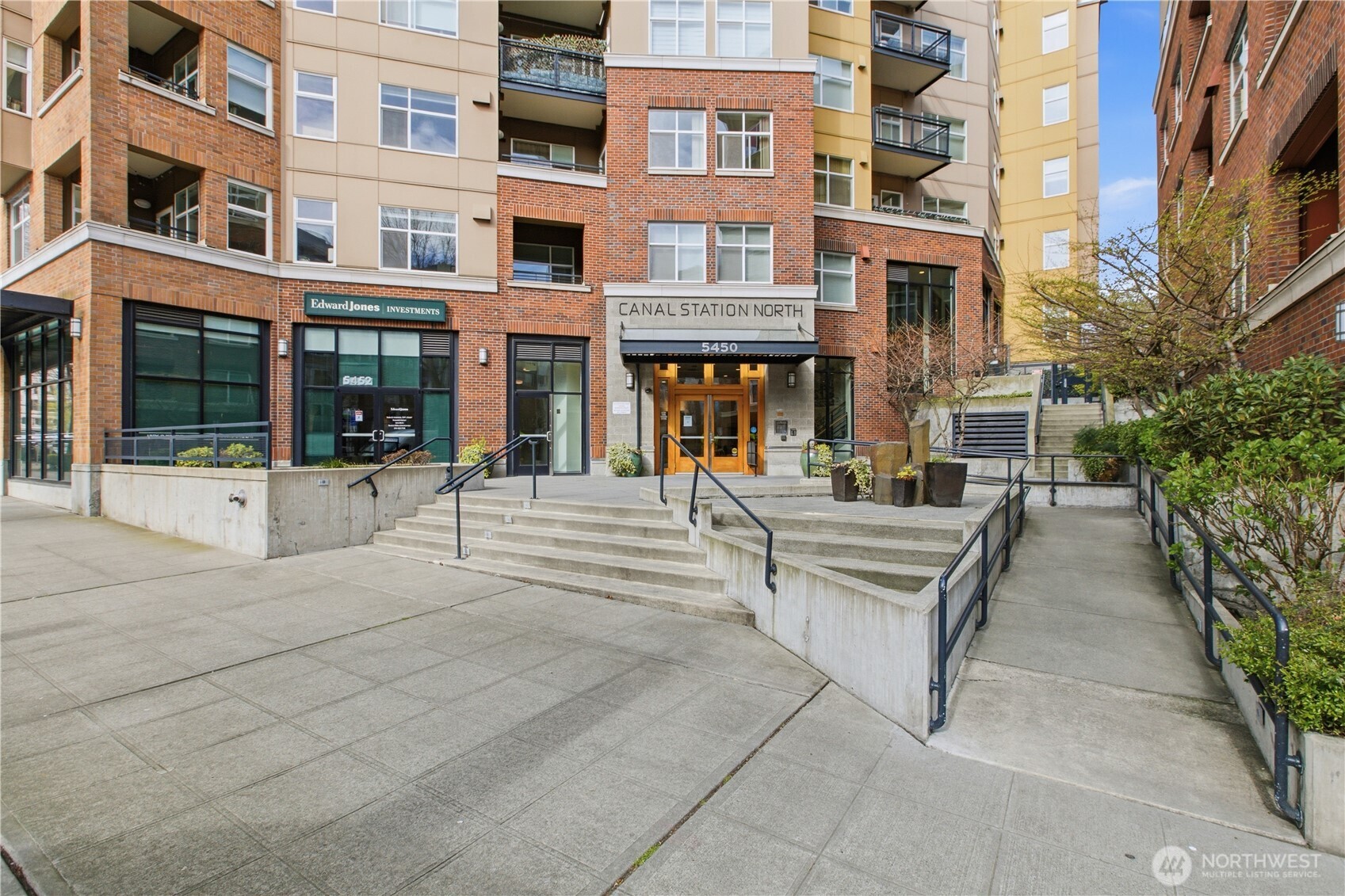 5450 Leary Avenue NW #242, Seattle, WA 98107