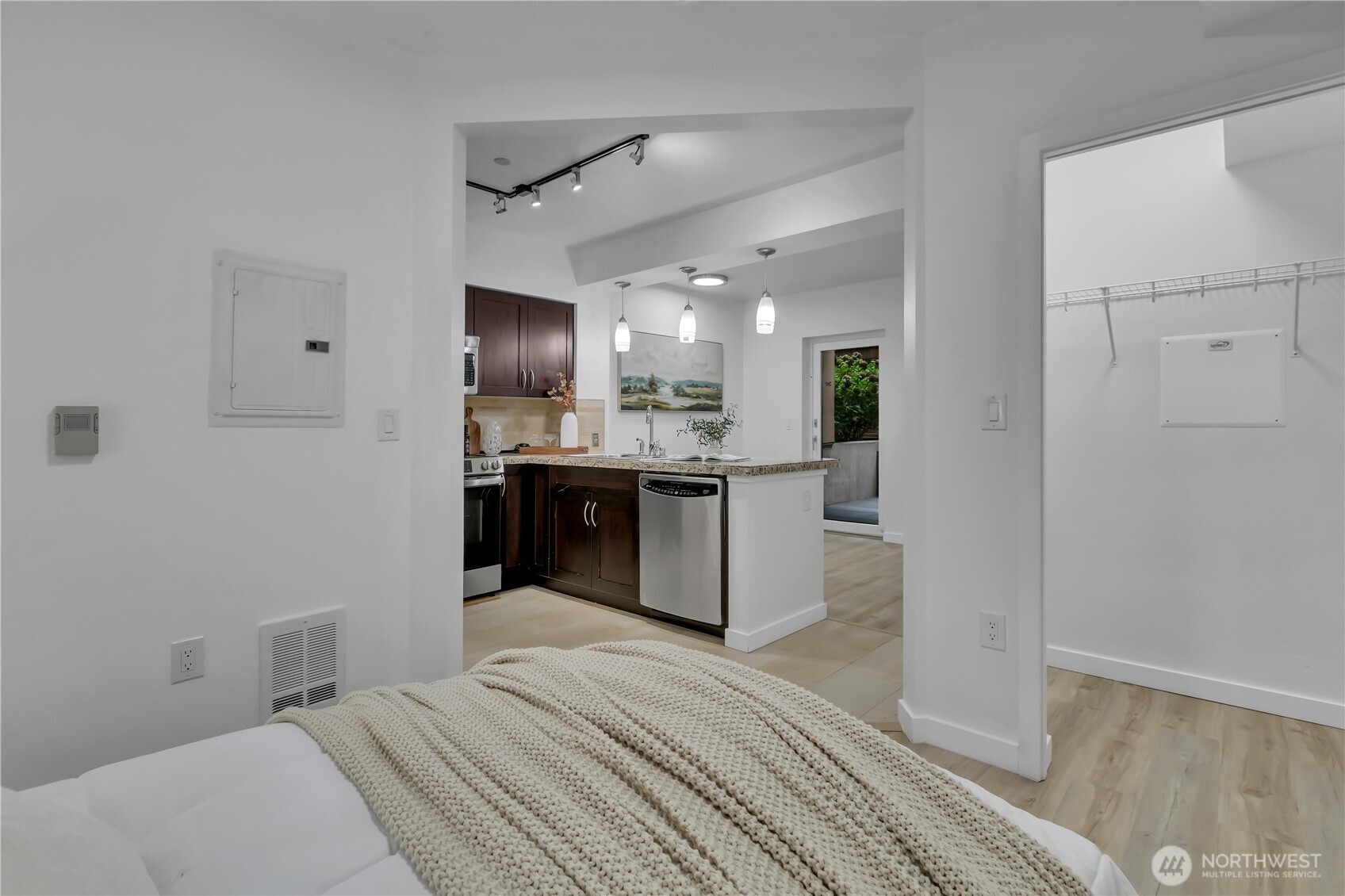 5450 Leary Avenue NW #242, Seattle, WA 98107