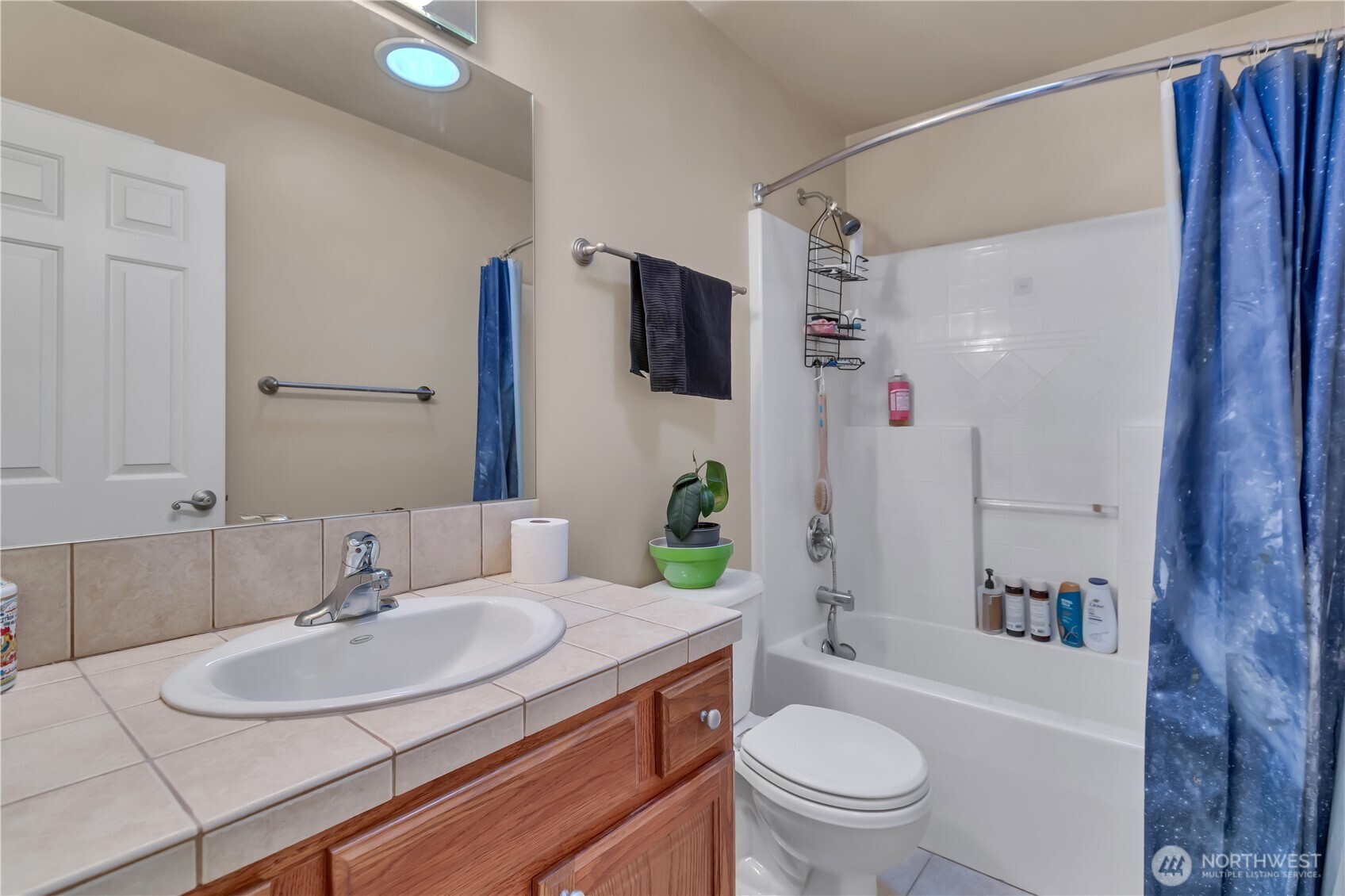 26525 Lake Fenwick Road S, Kent, WA 98032