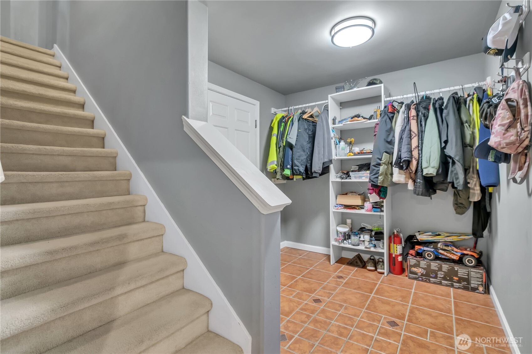 26525 Lake Fenwick Road S, Kent, WA 98032
