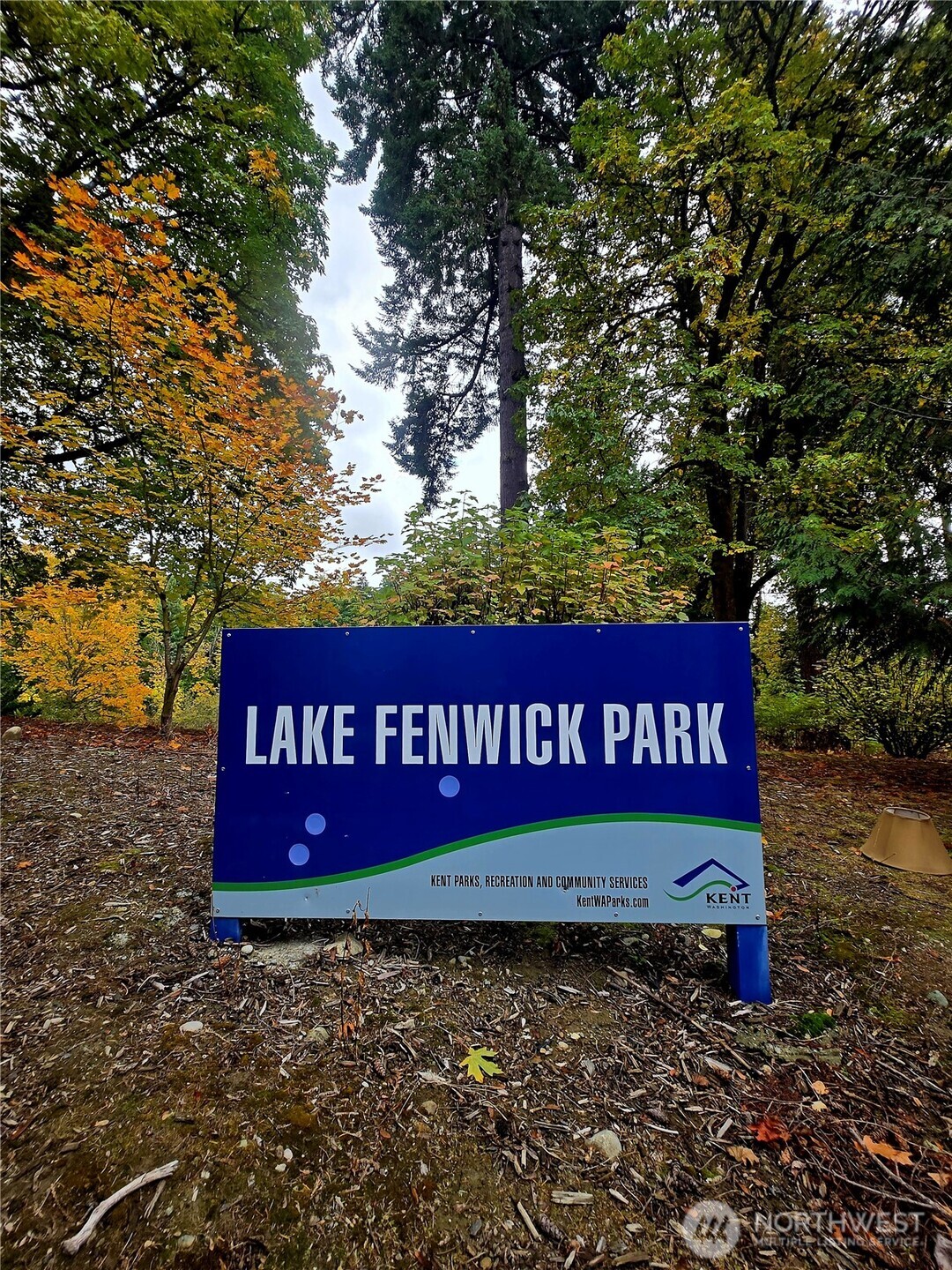 26525 Lake Fenwick Road S, Kent, WA 98032