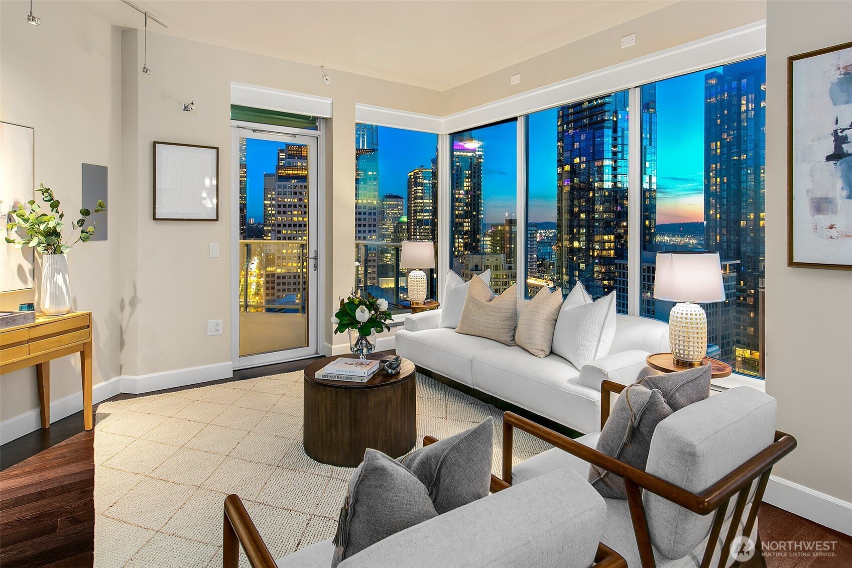 1920 4th Avenue #2104, Seattle, WA 98101