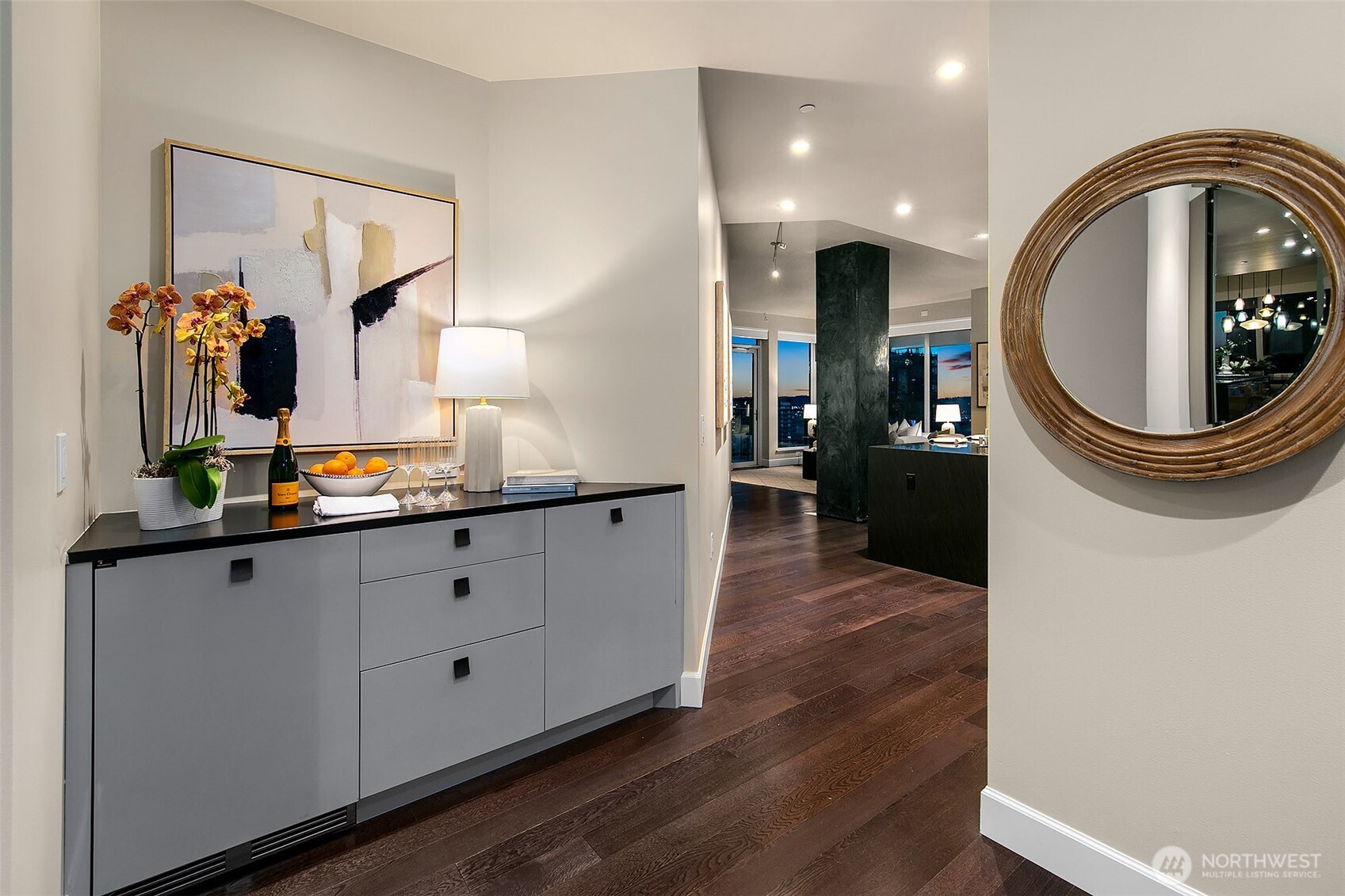 1920 4th Avenue #2104, Seattle, WA 98101