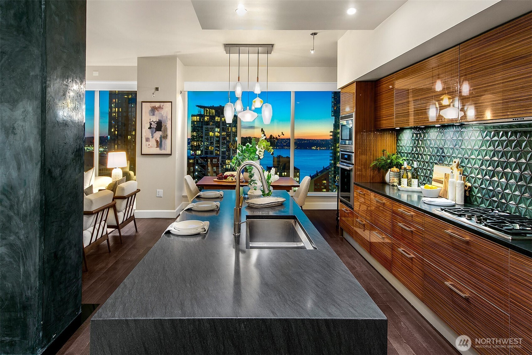 1920 4th Avenue #2104, Seattle, WA 98101