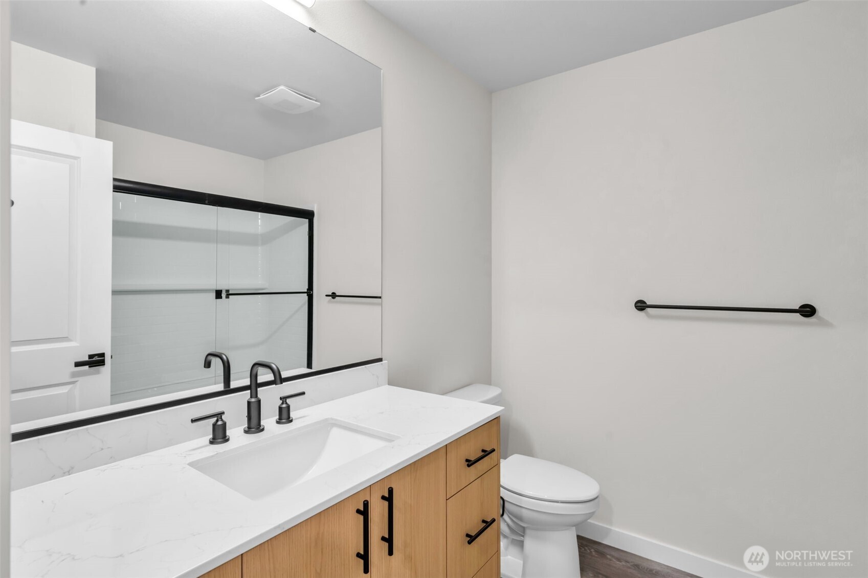 15613 Admiralty Way #B2, Lynnwood, WA 98087