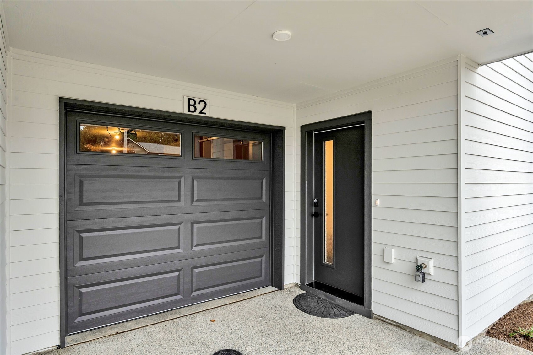 15613 Admiralty Way #B2, Lynnwood, WA 98087
