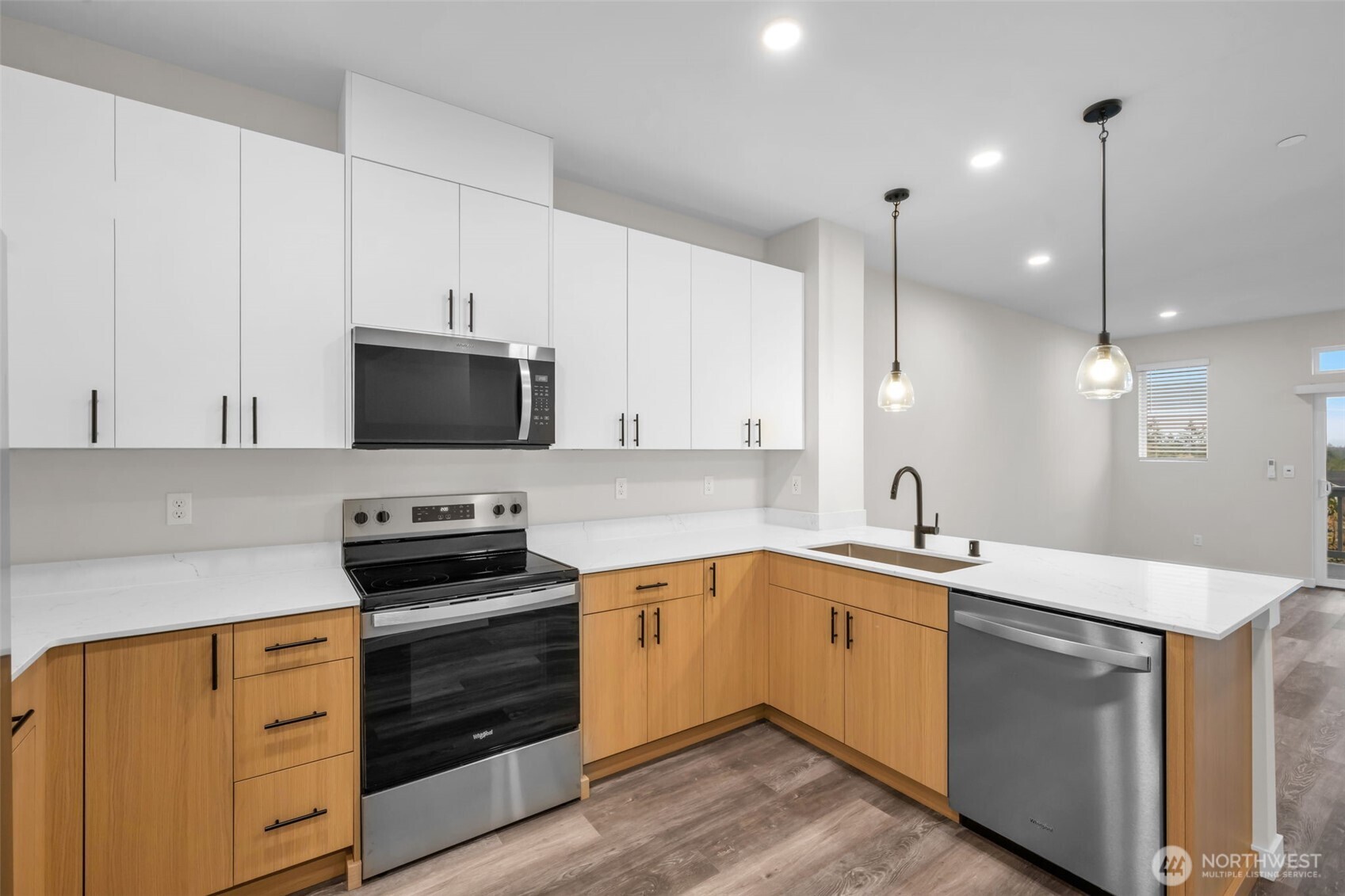 15613 Admiralty Way #B2, Lynnwood, WA 98087