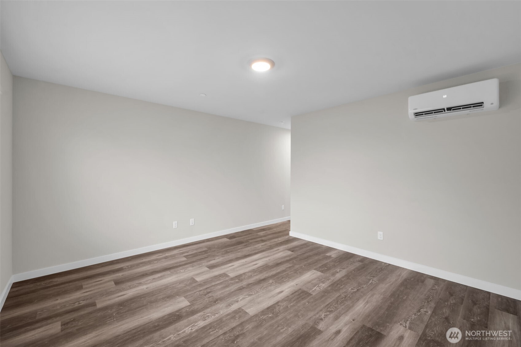 15613 Admiralty Way #B2, Lynnwood, WA 98087