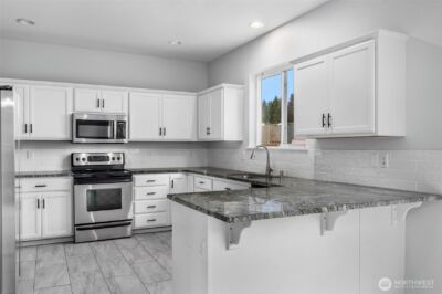 15708 104th Avenue SE, Yelm, WA 98597 - Photo 4