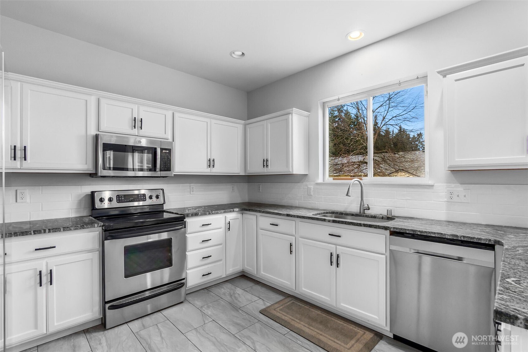 15708 104th Avenue SE, Yelm, WA 98597