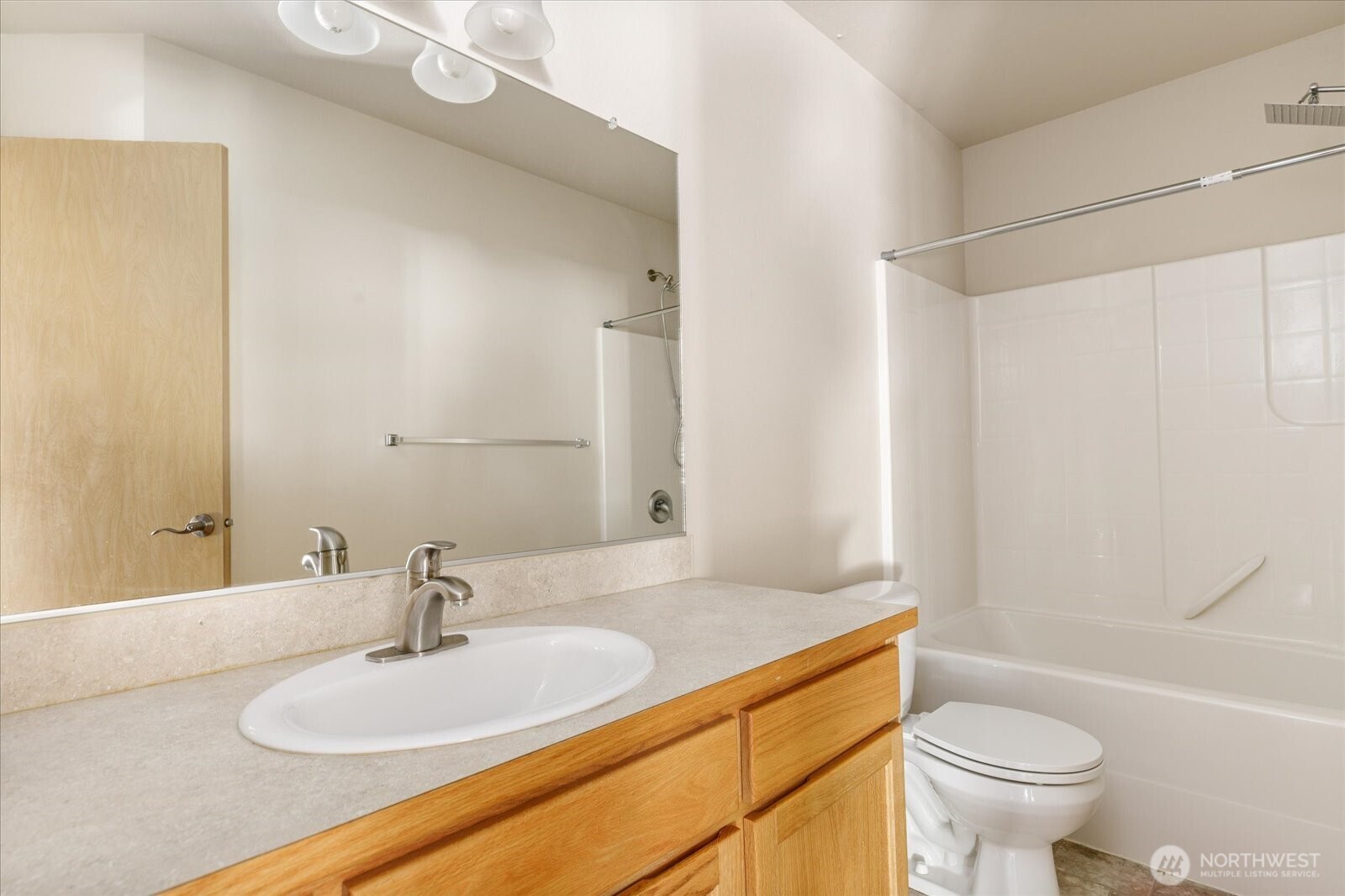 210 SE Melrose Drive , Oak Harbor, WA 98277