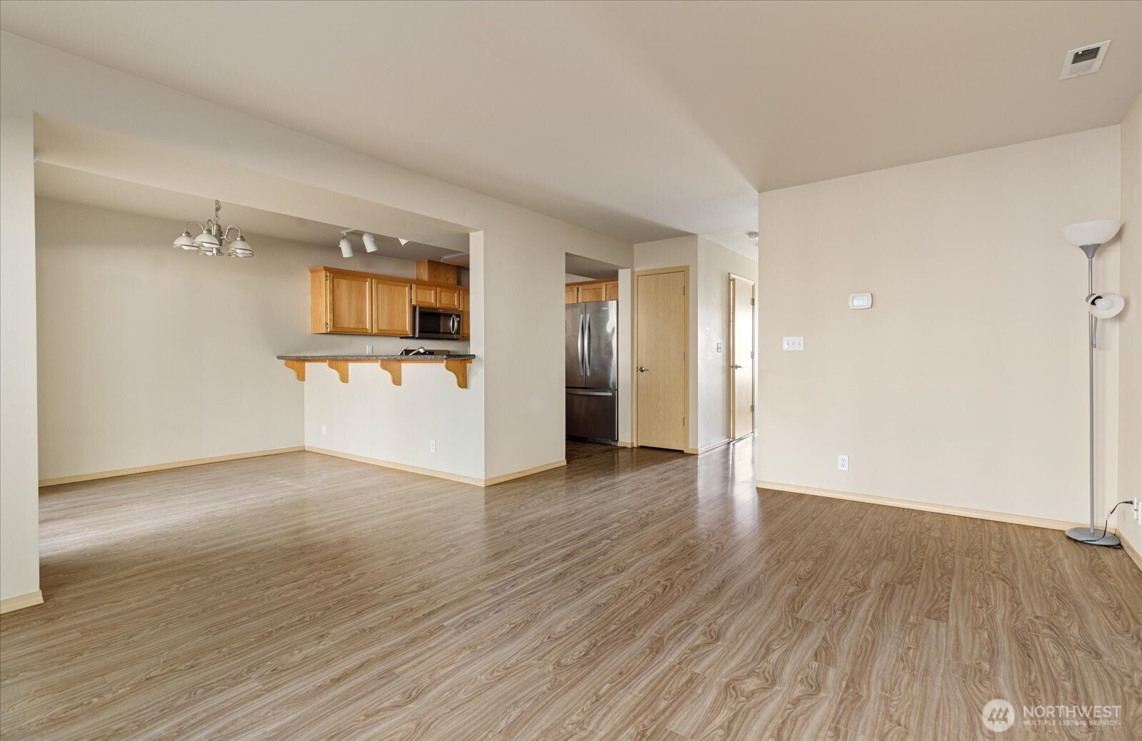 210 SE Melrose Drive , Oak Harbor, WA 98277