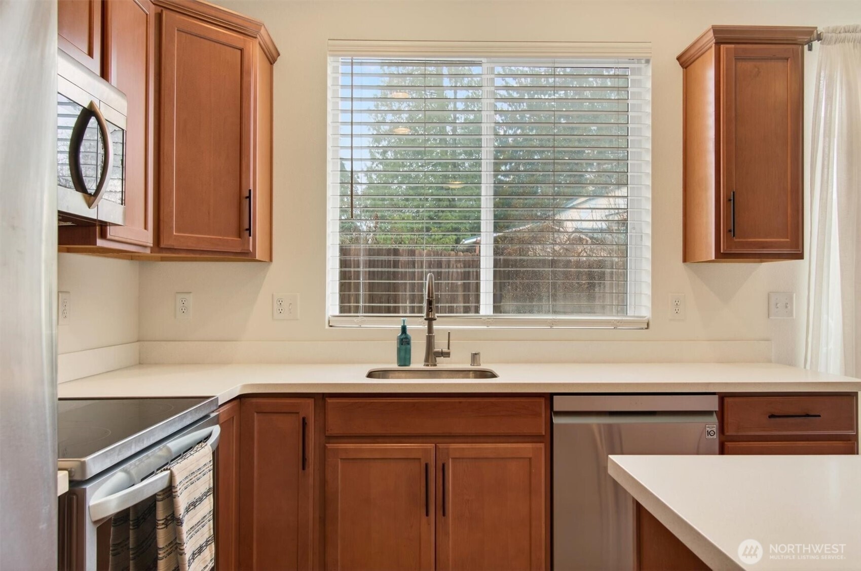 375 S 10th Street , Kalama, WA 98625