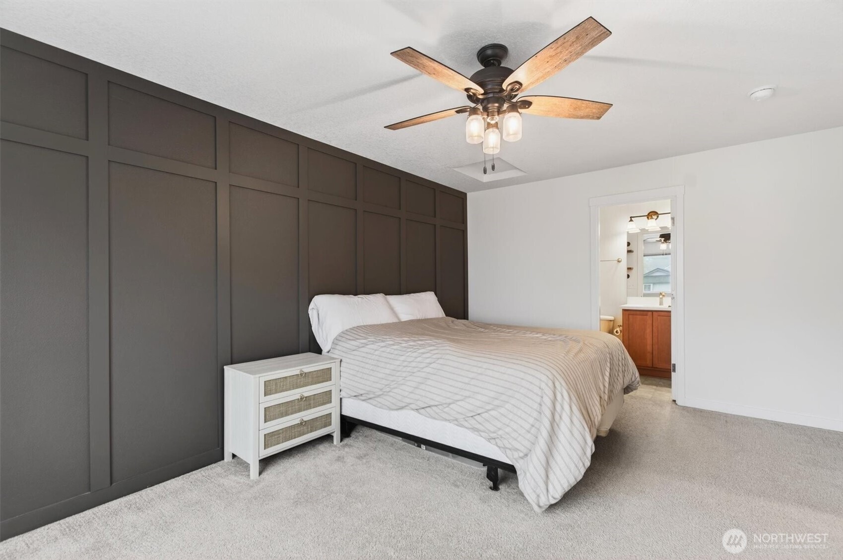 375 S 10th Street , Kalama, WA 98625