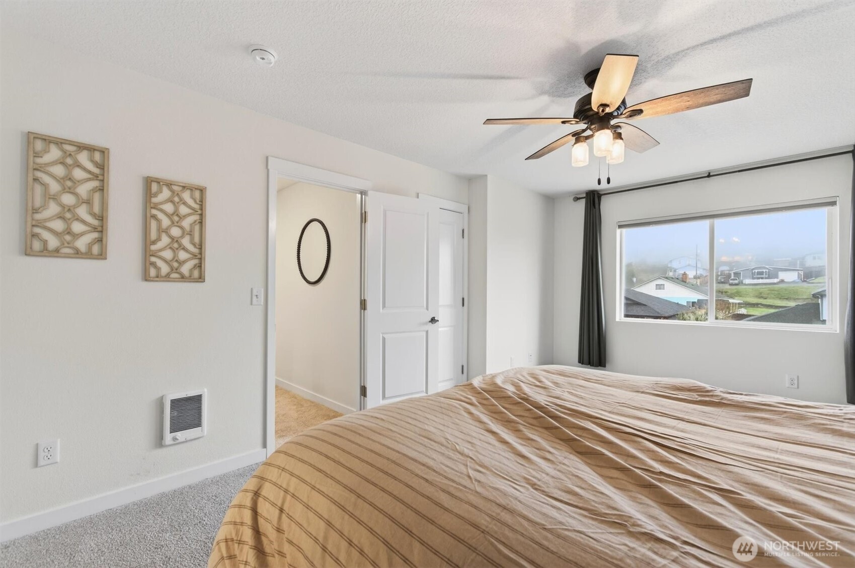 375 S 10th Street , Kalama, WA 98625