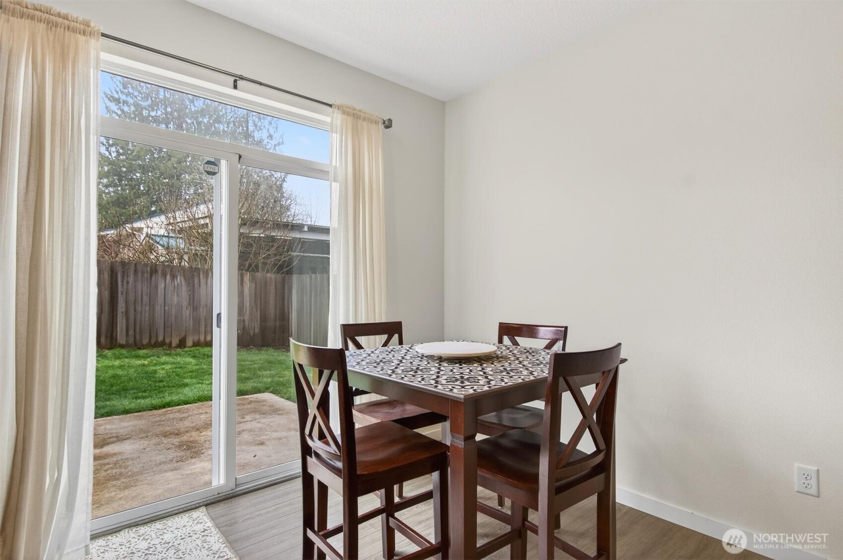 375 S 10th Street , Kalama, WA 98625