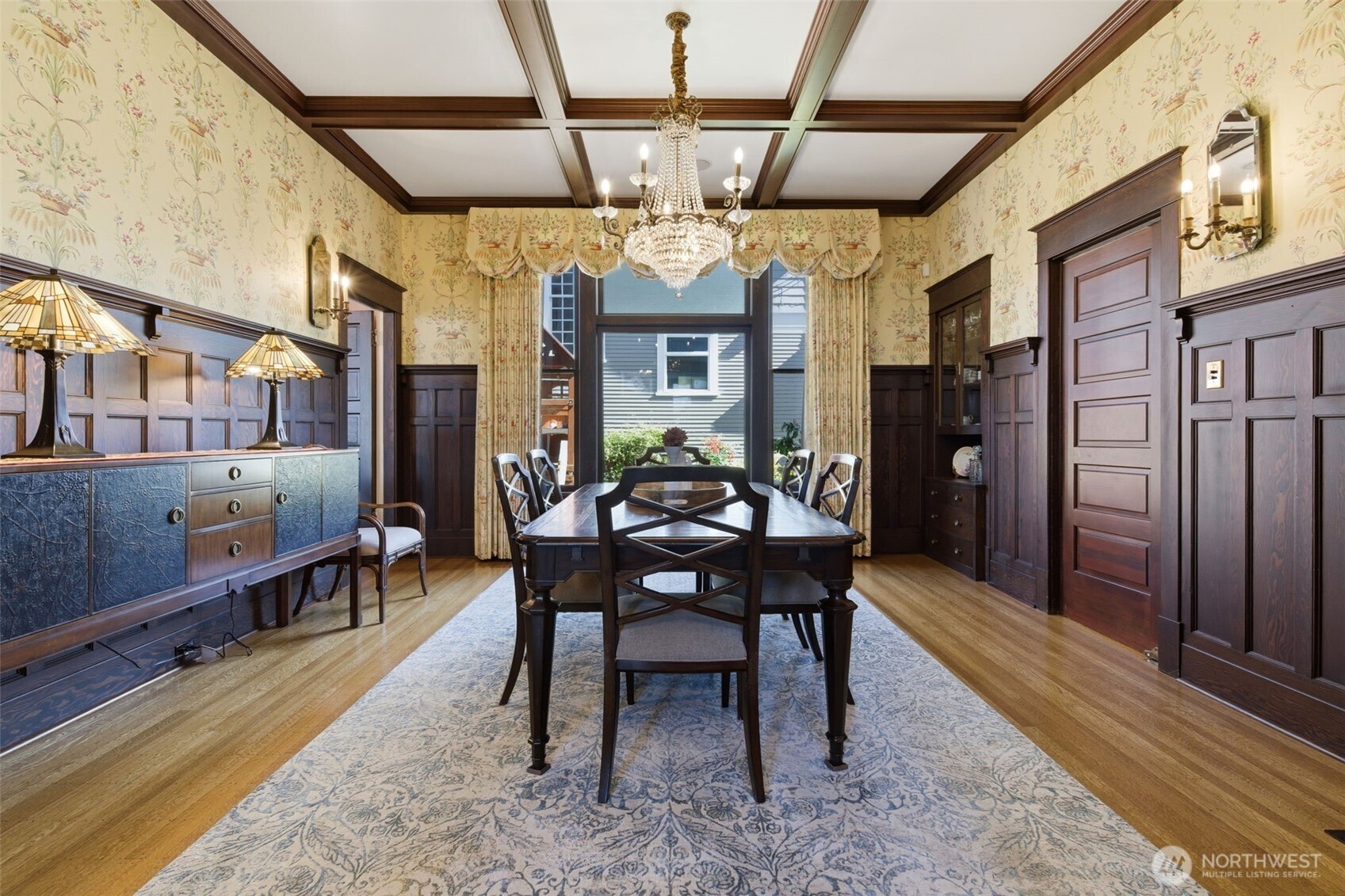 522 N E Street , Tacoma, WA 98403-2735