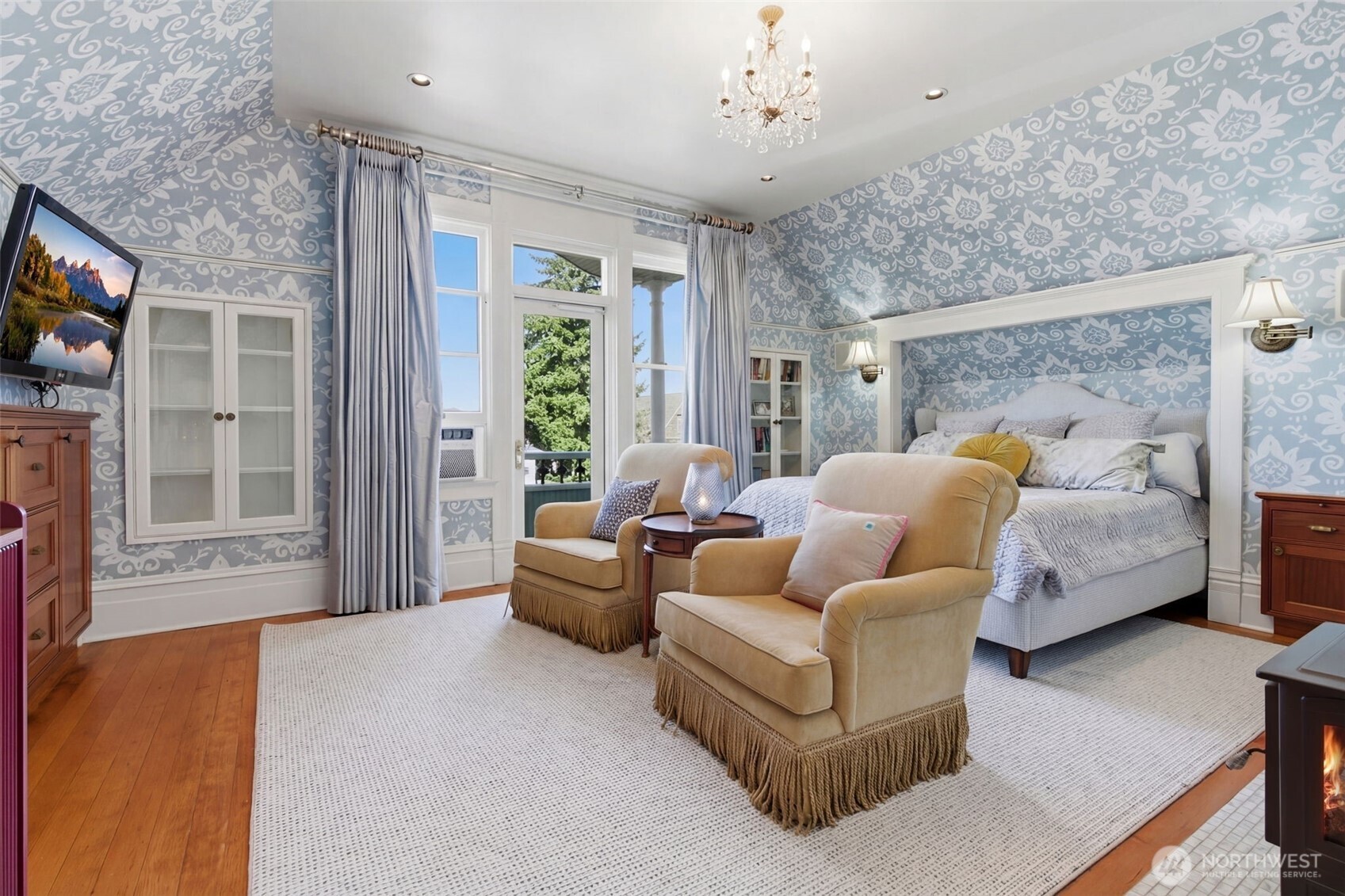 522 N E Street , Tacoma, WA 98403-2735