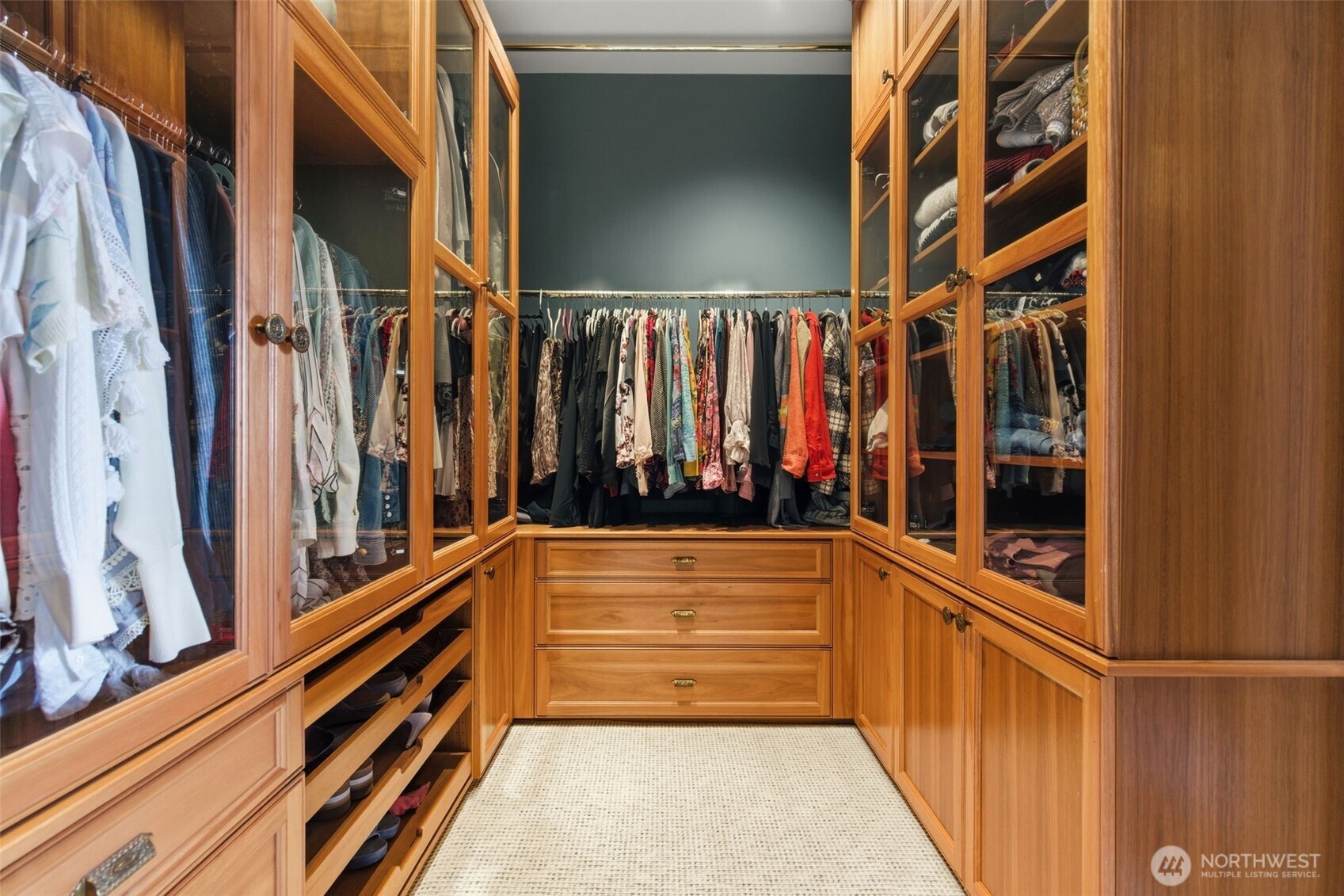 522 N E Street , Tacoma, WA 98403-2735