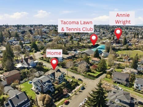 522 N E Street , Tacoma, WA 98403-2735