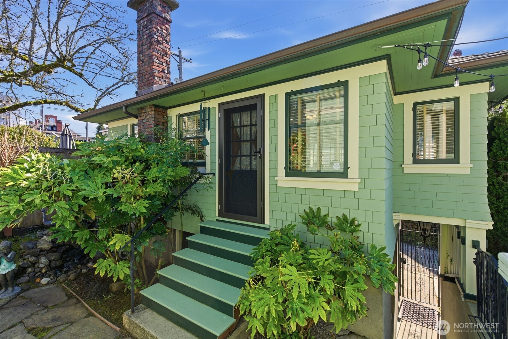 522 N E Street , Tacoma, WA 98403-2735