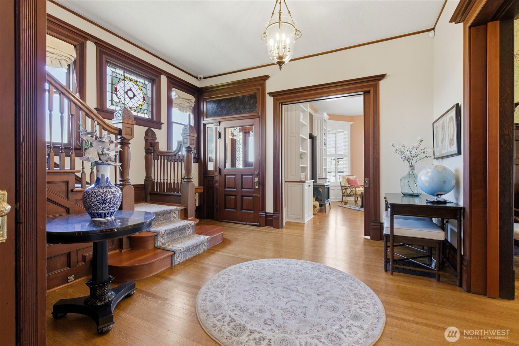 522 N E Street , Tacoma, WA 98403-2735