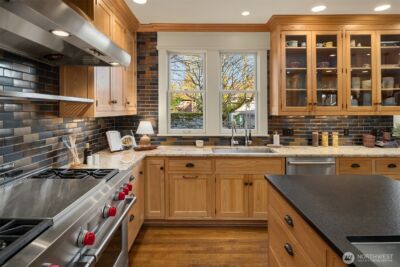 952 16th Avenue E, Seattle, WA 98112 - Photo 11