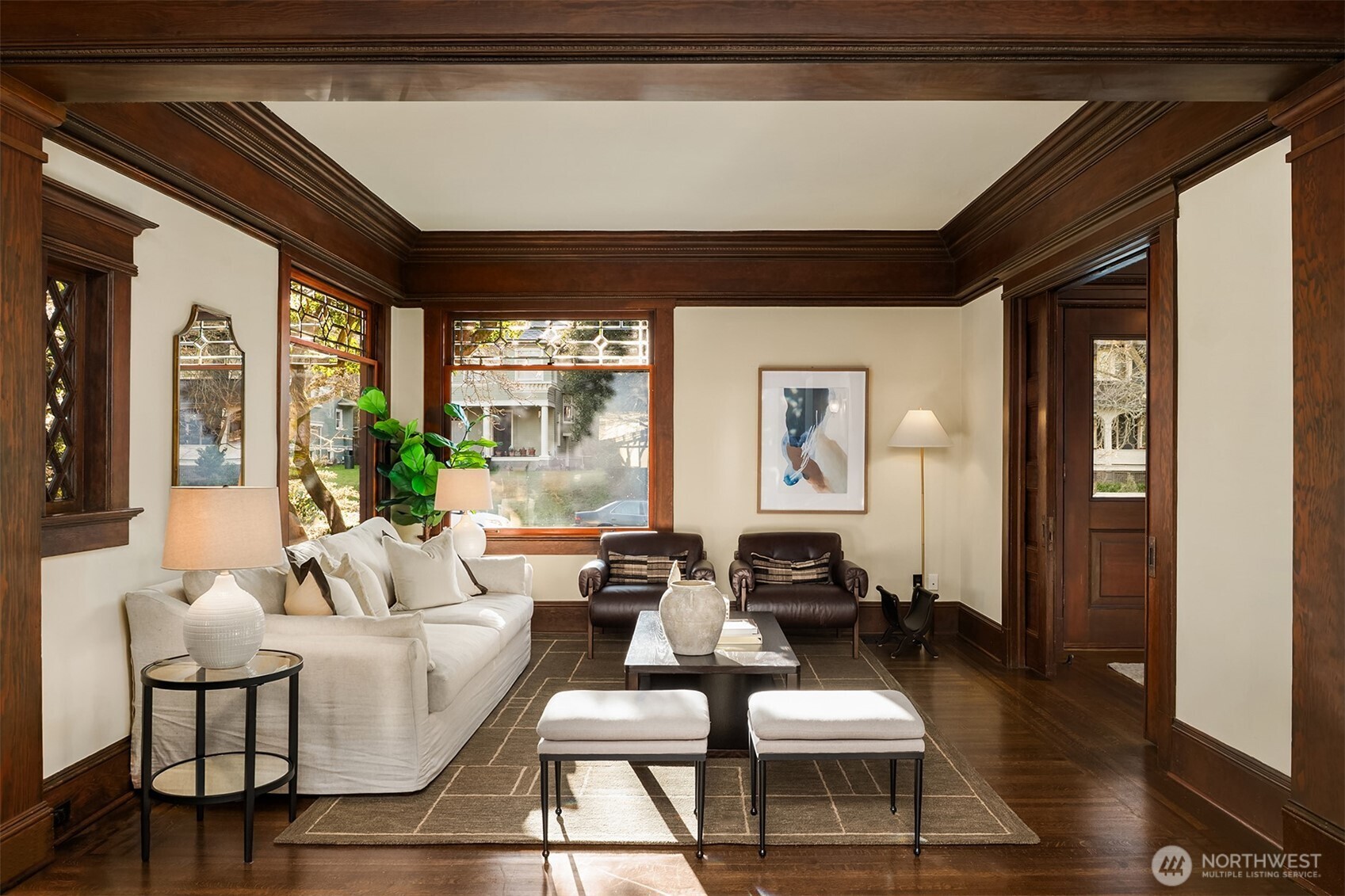 952 16th Avenue E, Seattle, WA 98112