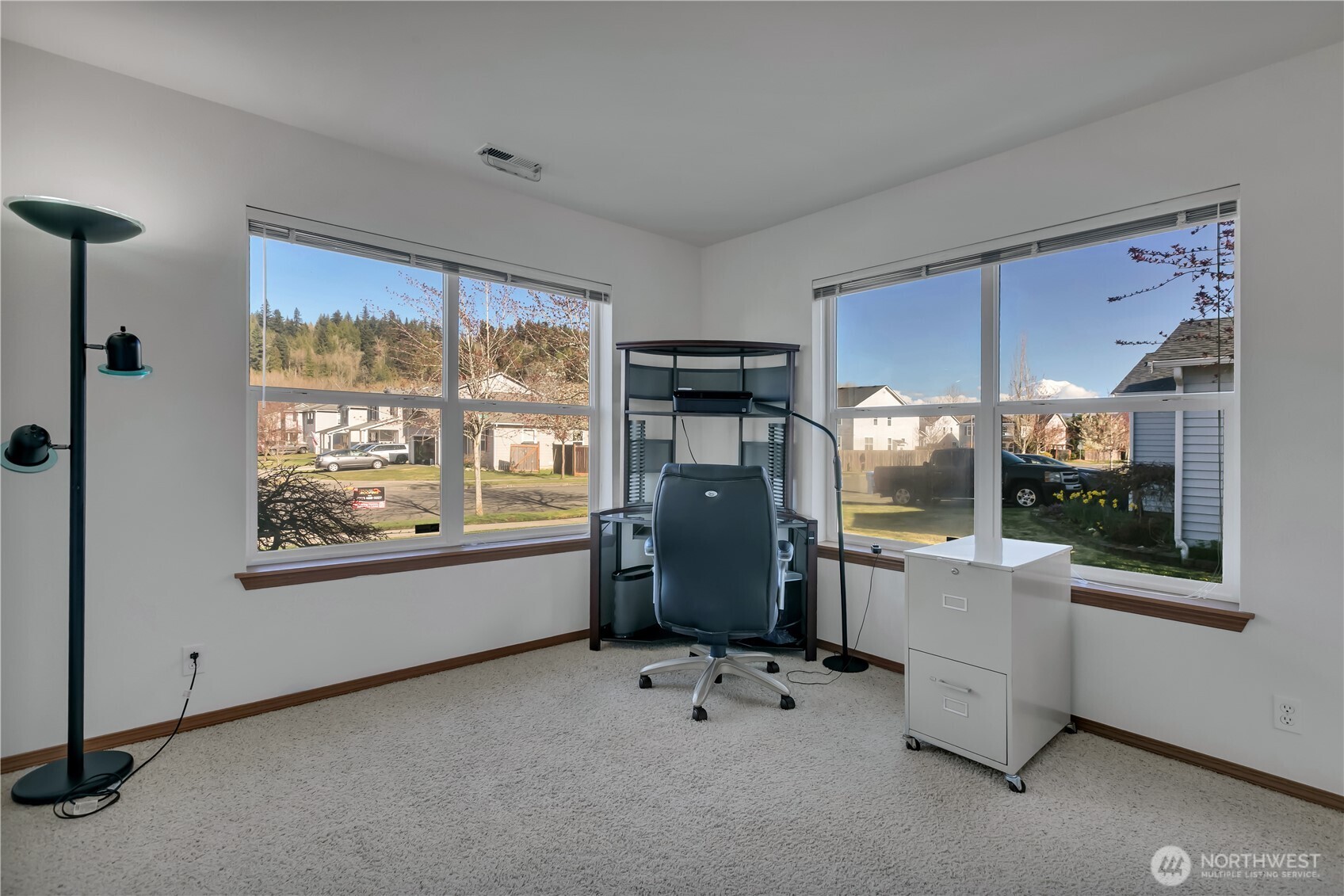 1013 Riddell Avenue NE, Orting, WA 98360