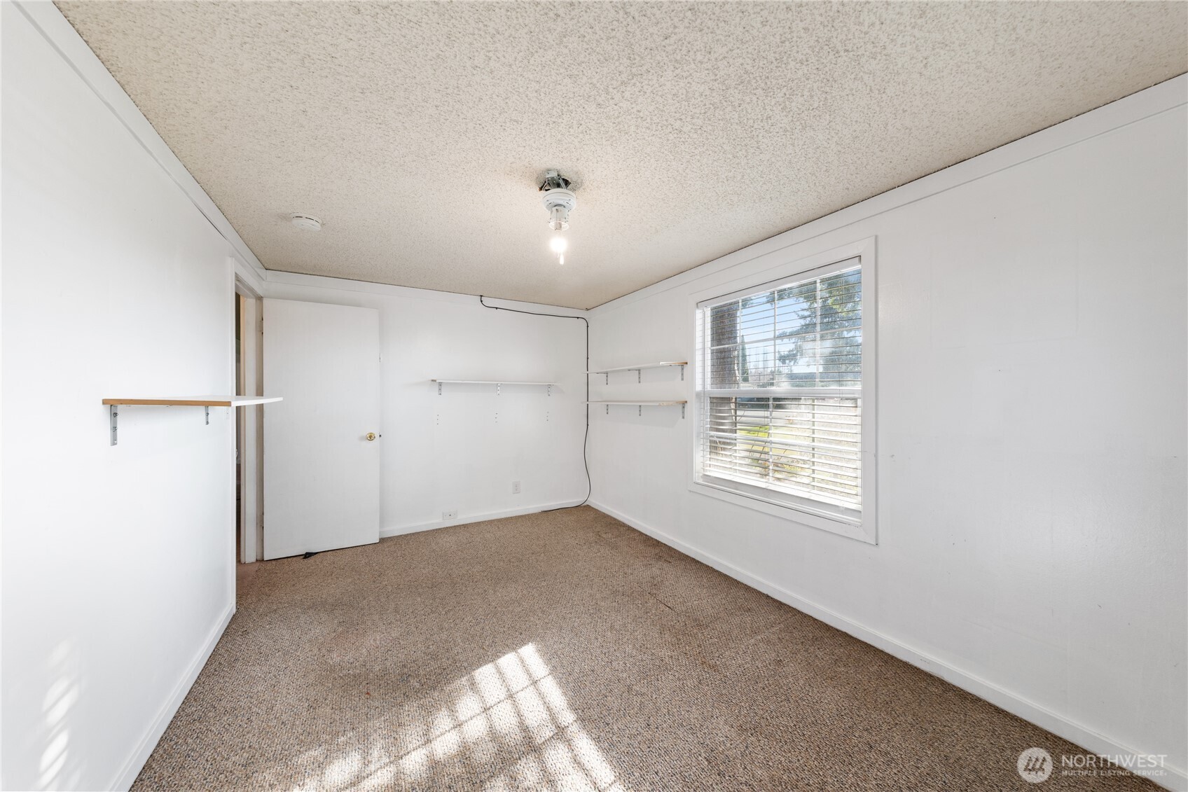 16779 State Route 536 , Mount Vernon, WA 98273