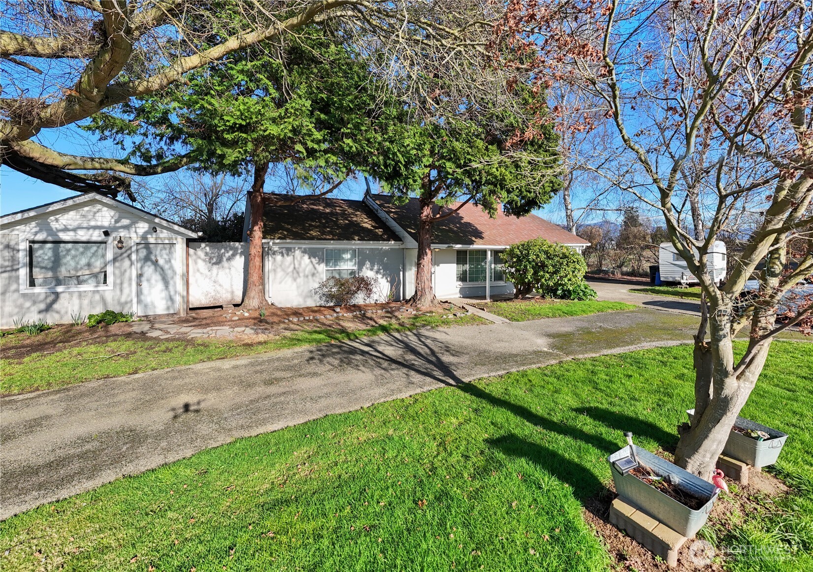 16779 State Route 536 , Mount Vernon, WA 98273