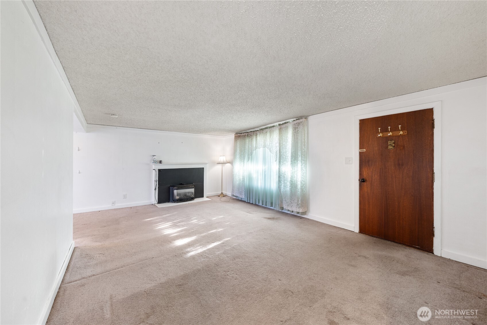 16779 State Route 536 , Mount Vernon, WA 98273